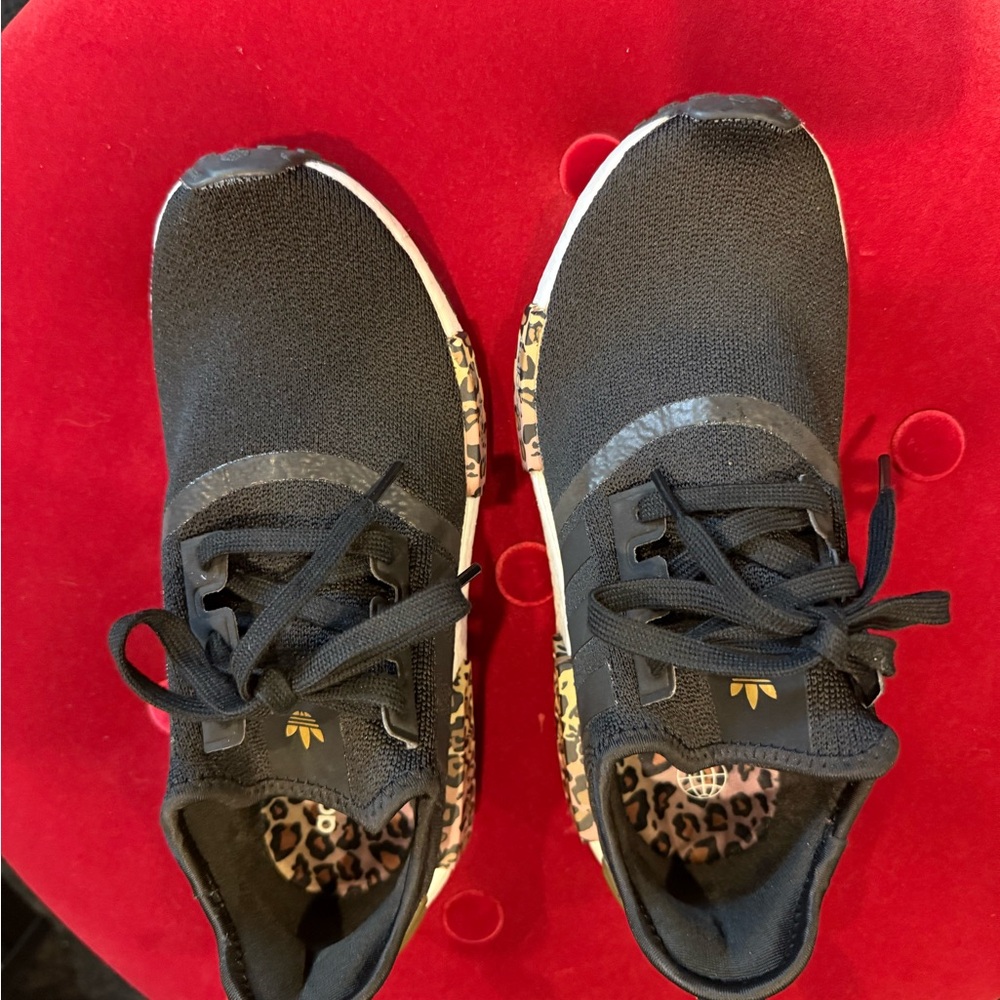 Adidas Women's Black Sneakers with Leopard Accents size 7.5